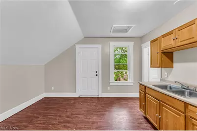 2050 W 83rd Street #2/UP, Loveland, OH 44102 - Photo 12
