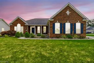 7347 Warblers Ln, North Ridgeville, OH 44039 - Photo 2