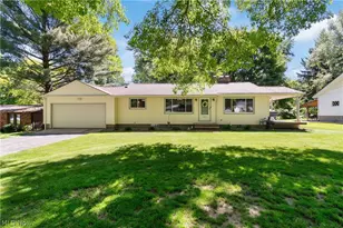3321 Rowena St, Coventry, OH 44203 - Photo 2