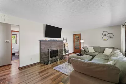 3321 Rowena Street, Coventry, OH 44203 - Photo 6