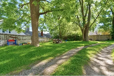 403 New Street, Fairport Harbor, OH 44077 - Photo 42