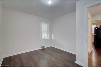 7612 Ira Avenue, Brooklyn, OH 44144 - Photo 22