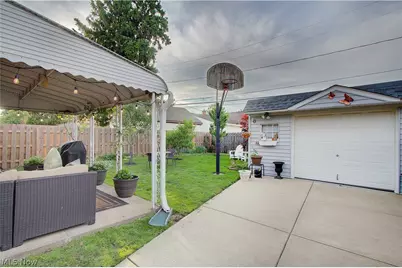 7612 Ira Avenue, Brooklyn, OH 44144 - Photo 34