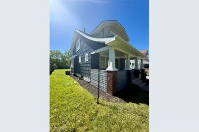 586 Brittain Road, Akron, OH 44305 - Photo 1