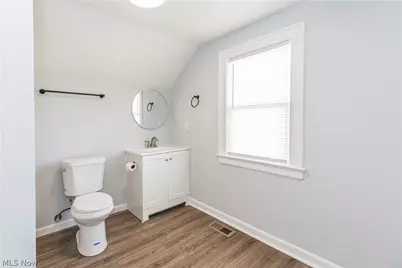 586 Brittain Road, Akron, OH 44305 - Photo 10