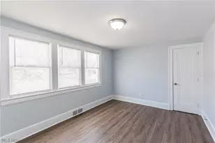 586 Brittain Rd, Akron, OH 44305 - Photo 14
