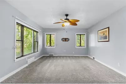 243 9th Street NE, Barberton, OH 44203 - Photo 10