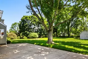 243 9th St NE, Barberton, OH 44203 - Photo 30