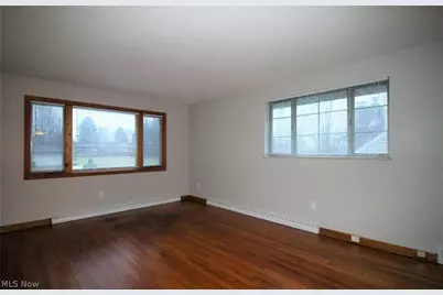 617 E Robinson Avenue, Barberton, OH 44203 - Photo 6