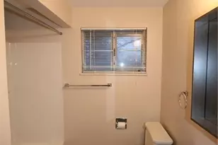 617 E Robinson Ave, Barberton, OH 44203 - Photo 10
