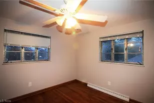 617 E Robinson Ave, Barberton, OH 44203 - Photo 12