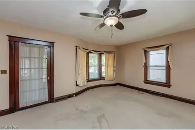 1301 Mathews Avenue, Oakwood, OH 44107 - Photo 8