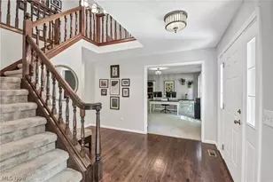 705 Lake Trail, Aurora, OH 44202 - Photo 2