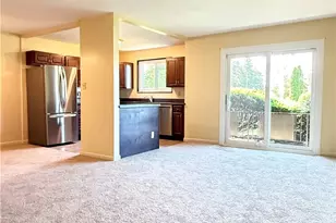 24665 Clareshire Dr, North Olmsted, OH 44070 - Photo 6