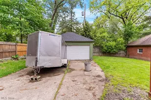 272 Outlook Ave, Youngstown, OH 44504 - Photo 6