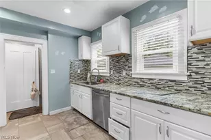 272 Outlook Ave, Youngstown, OH 44504 - Photo 8
