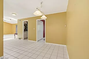 189 Pembroke Rd, Akron, OH 44333 - Photo 16