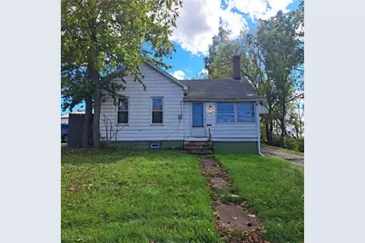 1021 Oak Street, Youngstown, OH 44506 - Photo 1