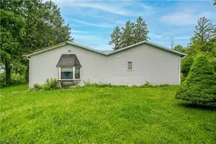 1953 Lawn Ave, Lowellville, OH 44436 - Photo 32