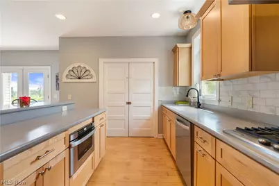 3990 Smith Kramer Street NE, Hartville, OH 44632 - Photo 14