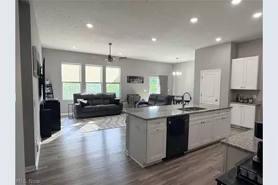 996 Ashley Taylor Court, Wadsworth, OH 44281 - Photo 6