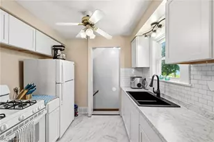 474 E 328th St, Willowick, OH 44095 - Photo 8