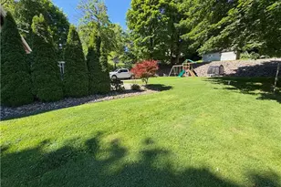 2029 St Clair Ave, East Liverpool, OH 43920 - Photo 8