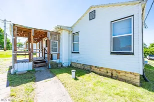 323 Steubenville Rd SE, Carrollton, OH 44615 - Photo 4