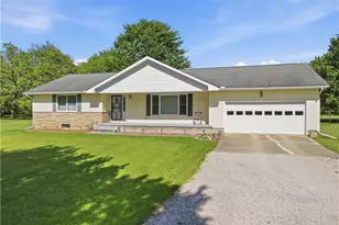 904 Lenox-New Lyme Rd, Jefferson, OH 44047 - Photo 2