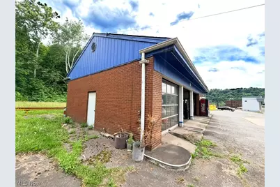 300 Pennsylvania Avenue, Weirton, WV 26056 - Photo 12