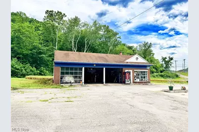 300 Pennsylvania Avenue, Weirton, WV 26056 - Photo 1