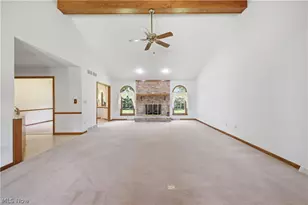204 Colonial Dr, Canfield, OH 44406 - Photo 4