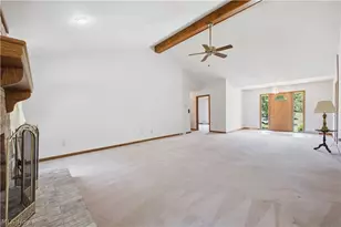 204 Colonial Dr, Canfield, OH 44406 - Photo 6