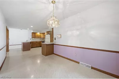 204 Colonial Drive, Canfield, OH 44406 - Photo 10