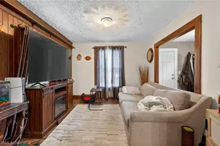 1303 Tremont Ave SW, Massillon, OH 44647 - Photo 8