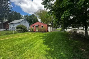 3771 Edison St NW, Uniontown, OH 44685 - Photo 4