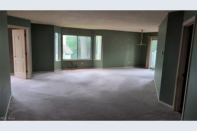 350-1 Village Pointe Drive, Akron, OH 44313 - Photo 1
