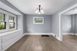 1012 Brown St, Akron, OH 44301 - Photo 8