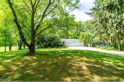 3522 Lovers Lane, Ravenna, OH 44266 - Photo 2