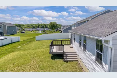 140 Wildflower Drive, Elyria, OH 44035 - Photo 44