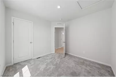 140 Wildflower Drive, Elyria, OH 44035 - Photo 6