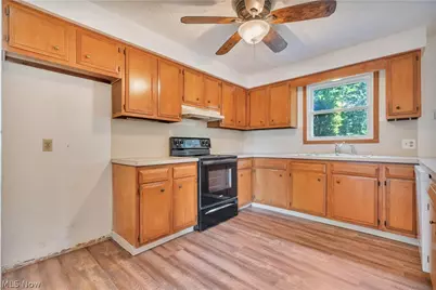 72-74 Briarcliff Avenue NE, Alliance, OH 44601 - Photo 6