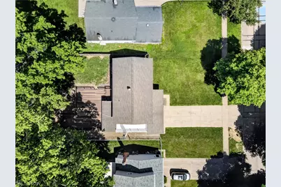 27864 Edgepark Boulevard, North Olmsted, OH 44070 - Photo 4