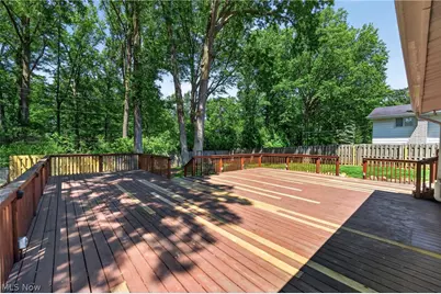 27864 Edgepark Boulevard, North Olmsted, OH 44070 - Photo 46