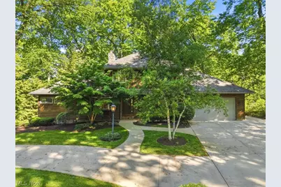 881 Gaylord Grove Road, Cuyahoga Falls, OH 44221 - Photo 2