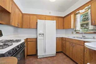 1852 6th St, Cuyahoga Falls, OH 44221 - Photo 8