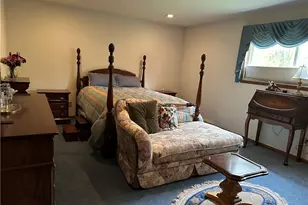 25235 Suwanee Ave, Oakwood, OH 44146 - Photo 12