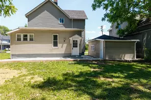 30 16th St NW, Barberton, OH 44203 - Photo 4