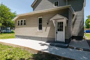 30 16th St NW, Barberton, OH 44203 - Photo 2