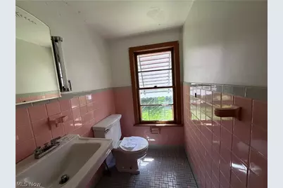4808 Monticello Boulevard, Richmond Heights, OH 44143 - Photo 8